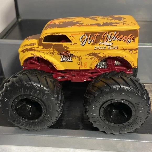 6 Hot Wheels Monster Trucks - Picture 3 of 8